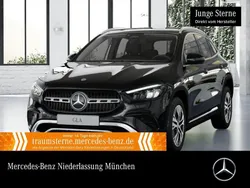 Kosmosschwarz Gebraucht 2024 Mercedes GLA200 Progressive SUV | 38.990 € (Fairer Preis)