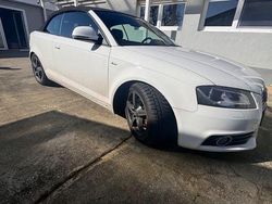Weiß Gebraucht 2009 Audi A3 Cabriolet S-Line Cabrio | 11.300 €