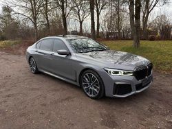 Grau Gebraucht 2021 BMW 750L M Sport Limousine | 44.250 €