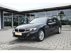 Schwarz Gebraucht 2022 BMW 320 Shadowline Kombi | 29.990 € (Superpreis)