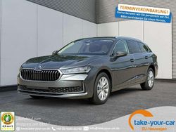 Graphitegrau metallic Neu 2025 Skoda Superb Selection Kombi | 45.880 € (Superpreis)