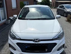 Weiß Gebraucht 2018 Hyundai i20 Trend Kleinwagen | 9.100 € (Fairer Preis)