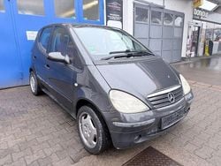 Schwarz Gebraucht 1998 Mercedes A140 Kleinwagen | 1.190 € (Etwas zu teuer)