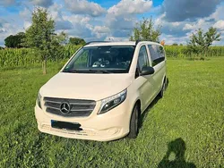 Beige Gebraucht 2018 Mercedes Vito Van / Kleinbus | 29.000 €