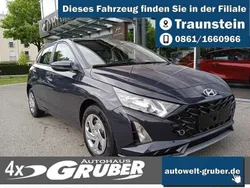 Grau Neu 2025 Hyundai i20 Select Limousine | 20.799 € (Fairer Preis)