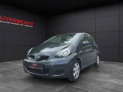 Grau Gebraucht 2010 Toyota Aygo Cool Kleinwagen | 3.280 € (Fairer Preis)
