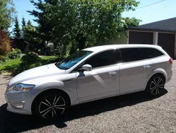 Weiß Gebraucht 2013 Ford Mondeo Titanium Kombi | 9.900 €
