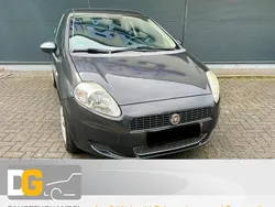 Grau Gebraucht 2009 Fiat Grande Punto Kleinwagen | 1.290 € (Guter Preis)
