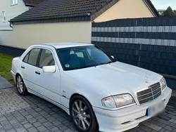 Weiß Gebraucht 1999 Mercedes C180 Limousine | 2.400 € (Guter Preis)