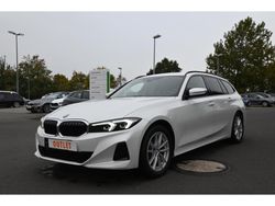 Weiss Gebraucht 2023 BMW 320 Shadowline Kombi | 31.990 € (Guter Preis)