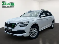 Candy weiss Gebraucht 2024 Skoda Kamiq Ambition SUV | 21.450 € (Fairer Preis)