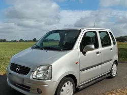 Grau Gebraucht 2003 Opel Agila Kleinwagen | 1.250 € (Fairer Preis)