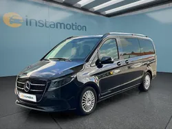 Schwarz Gebraucht 2024 Mercedes V220 Van / Kleinbus | 65.449 €