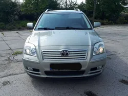 Gold Gebraucht 2004 Toyota Avensis Kombi | 2.290 € (Fairer Preis)