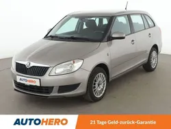 Gelb Gebraucht 2014 Skoda Fabia Ambition Limousine | 7.530 € (Fairer Preis)