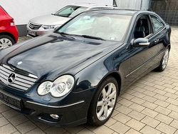 Blau Gebraucht 2004 Mercedes C230 Coupé | 3.800 € (Fairer Preis)