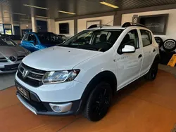 Weiß Gebraucht 2014 Dacia Sandero Prestige Kleinwagen | 6.150 € (Fairer Preis)