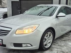 Silber Gebraucht 2011 Opel Insignia Kombi | 2.990 € (Fairer Preis)