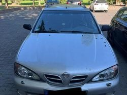 Grau Gebraucht 2001 Nissan Primera Kombi | 1.200 € (Fairer Preis)