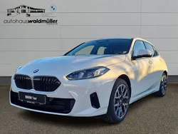 Weiß Neu 2025 BMW 118 Sport Line Kleinwagen | 38.569 € (Etwas zu teuer)