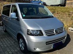 Grau Gebraucht 2007 VW T5 California Van | 10.000 €