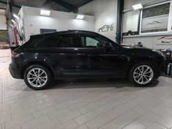Schwarz Gebraucht 2022 Porsche Macan SUV | 44.500 €