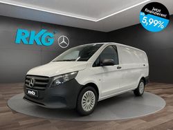Weiß Gebraucht 2024 Mercedes Vito Van / Kleinbus | 32.118 € (Fairer Preis)