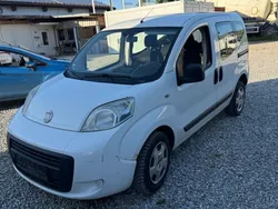 Weiß Gebraucht 2009 Fiat Qubo Dynamic Van / Kleinbus | 990 €
