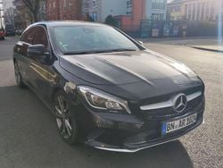 Schwarz Gebraucht 2018 Mercedes CLA200 Shooting Brake Kombi | 19.700 € (Fairer Preis)