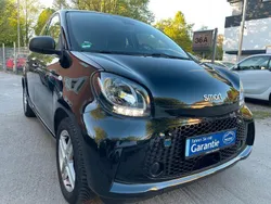Schwarz Gebraucht 2021 Smart ForFour Electric Drive Kleinwagen | 8.900 € (Guter Preis)