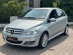 Silber Gebraucht 2010 Mercedes B180 Van / Kleinbus | 2.900 € (Fairer Preis)