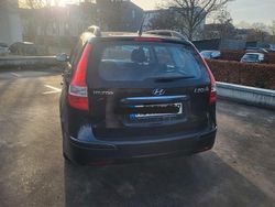 Schwarz Gebraucht 2011 Hyundai i30 Classic Kombi | 1.550 € (Superpreis)