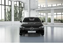 Schwarz Gebraucht 2024 Mercedes CLA200 AMG Limousine | 37.479 € (Fairer Preis)