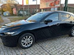 Schwarz Gebraucht 2020 Mazda 3 Basis Limousine | 16.950 € (Guter Preis)
