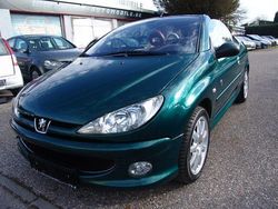 Grün Gebraucht 2007 Peugeot 206 CC Roland Garros Cabrio | 3.490 € (Etwas zu teuer)