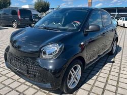 Schwarz Gebraucht 2020 Smart ForFour Electric Drive Limousine | 7.999 € (Fairer Preis)