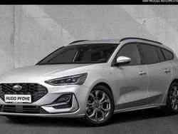 Moondust silver Gebraucht 2023 Ford Focus ST-Line Kombi | 25.800 € (Etwas zu teuer)