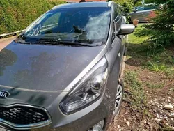 Grau Gebraucht 2014 Kia Carens Vision Van / Kleinbus | 7.000 € (Guter Preis)