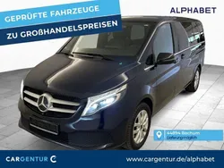 Blau Gebraucht 2020 Mercedes V250 Avantgarde Edition Van / Kleinbus | 44.590 € (Superpreis)