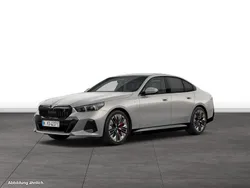 Grau Gebraucht 2024 BMW i5 Limousine | 66.533 €