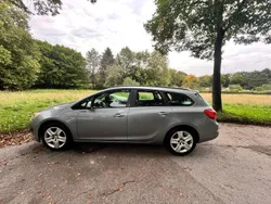 Grau Gebraucht 2012 Opel Astra Kombi | 3.199 € (Fairer Preis)