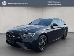 Grau Gebraucht 2022 Mercedes E300 AMG Kombi | 33.980 € (Fairer Preis)