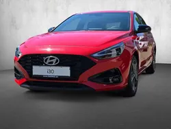 Rot Gebraucht 2024 Hyundai i30 Advantage Limousine | 21.790 € (Fairer Preis)