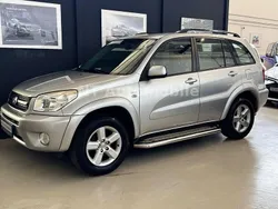 Silber Gebraucht 2005 Toyota RAV4 Sol SUV | 8.999 €