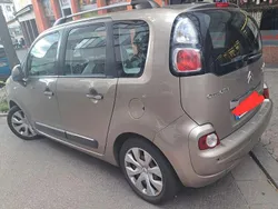 Beige Gebraucht 2010 Citroën C3 Picasso Exclusive Van / Kleinbus | 3.600 € (Fairer Preis)
