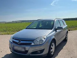 Silber Gebraucht 2009 Opel Astra Limousine | 2.700 € (Etwas zu teuer)