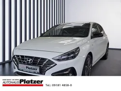 Weiss Gebraucht 2021 Hyundai i30 Edition 30+ Limousine | 21.980 € (Fairer Preis)