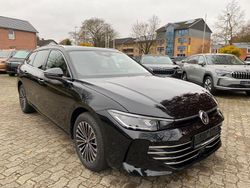 Grenadillschwarz metallic Neu 2025 VW Passat Elegance Kombi | 41.980 € (Superpreis)