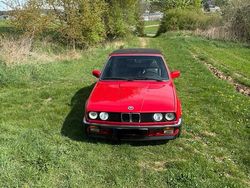 Rot Gebraucht 1988 BMW 325 Cabriolet Cabrio | 23.950 €