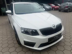 Weiß Gebraucht 2017 Skoda Octavia RS Kombi | 13.400 € (Guter Preis)